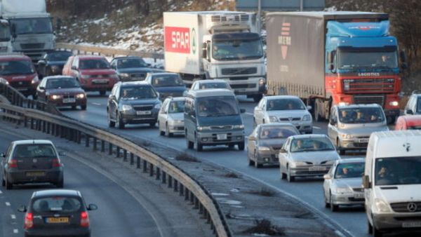 كيف يمكن حل مشكلة الازدحام في السعودية؟