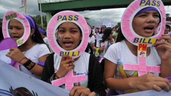 المرأة في يومها: عدالة أم مساواة؟ المرأة في يومها: عدالة أم مساواة؟