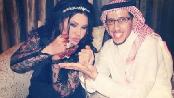 الفنانة احلام مع المغرد السعودي الذي يسمي نفسه محامي احلام