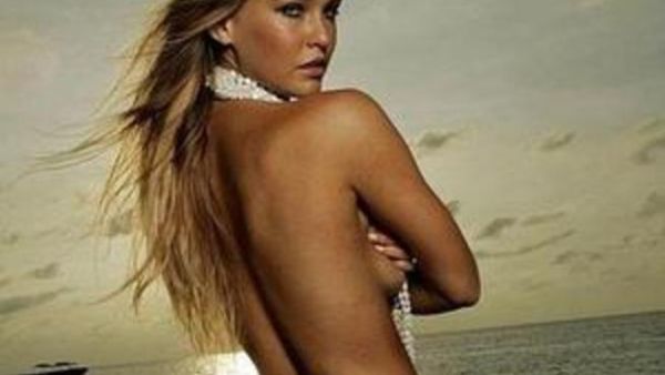 صورة للعارضة الإسرائيلية بار رفايلي