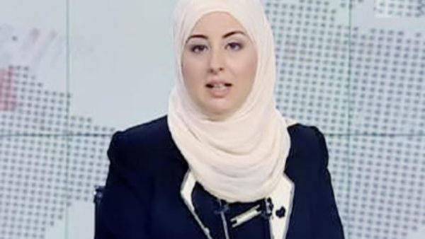 فاطمة نبيل اول مذيعة مصرية محجبة على التلفزيون المصري فاطمة نبيل اول مذيعة مصرية محجبة على التلفزيون المصري