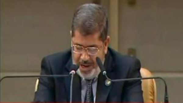 تعليقات على استبدال كلمة "سورية" بـ"البحرين" في ترجمة كلمة الرئيس مرسي تعليقات على استبدال كلمة "سورية" بـ"البحرين" في ترجمة كلمة الرئيس مرسي