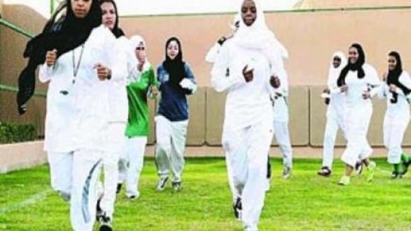 جدل قديم متجدد حول منع الرياضة للبنات في المدارس السعودية جدل قديم متجدد حول منع الرياضة للبنات في المدارس السعودية