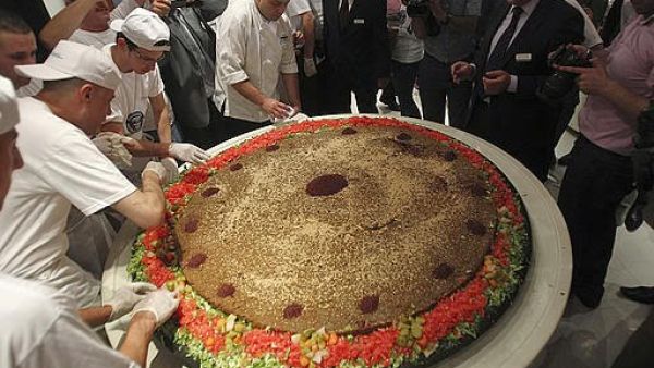 ماذا يحدث للأطعمة بعد دخولها غينيس؟