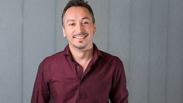 Panče Naumov, Associate Professor of Chemistry  Panče Naumov, Associate Professor of Chemistry