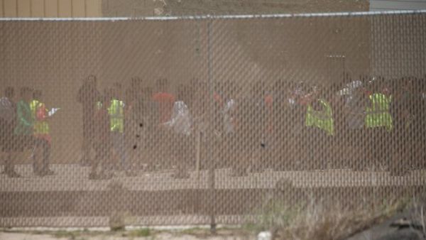 Illegal immigrants US (Twitter)