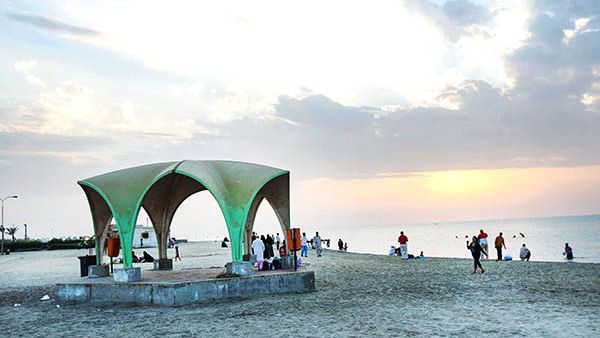 In April 2016, the Southern Municipal Council vetoed government moves to offer the beach to private developers due to fears it could restrict public access.  (Trade Arabia)