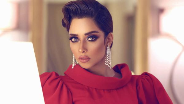 الفنانة بلقيس فتحي 