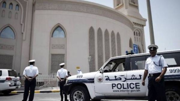 نجل قيادي بالمعارضة البحرينية يقول والده محروم من العلاج في السجن

