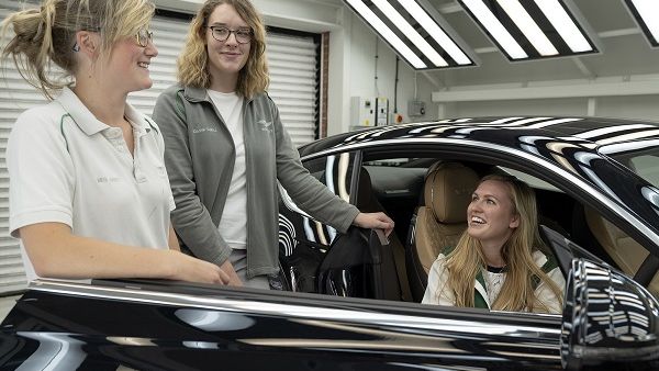 Bentley Women in Engineering - Jemma palmer, Joanna Duraj and Megan Aucott Bentley Women in Engineering - Jemma palmer, Joanna Duraj and Megan Aucott