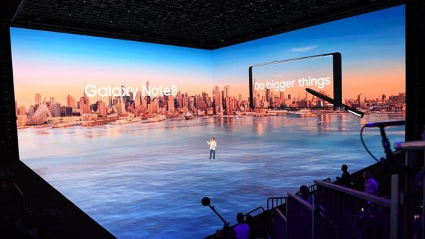 Samsung's president of mobile communications D.J. Koh unveiled the new Galaxy Note 8 at a massive event in New York, on August 23, 2017. (Don Emmert/ AFP)