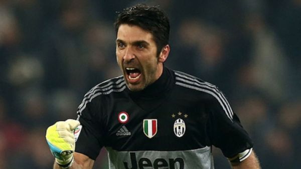 The Italian goalkeeper in action (AFP/File)
