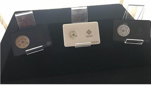 The American company has launched a product designed to fit up to $250,000 into your wallet. (Euronews)