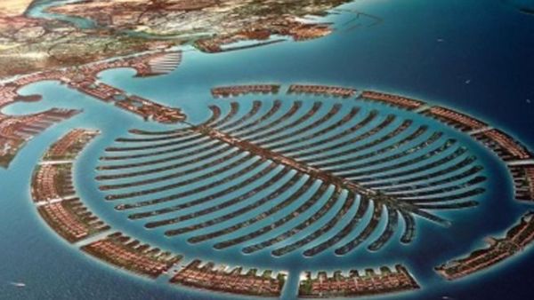 A picture of Dubai palm beach