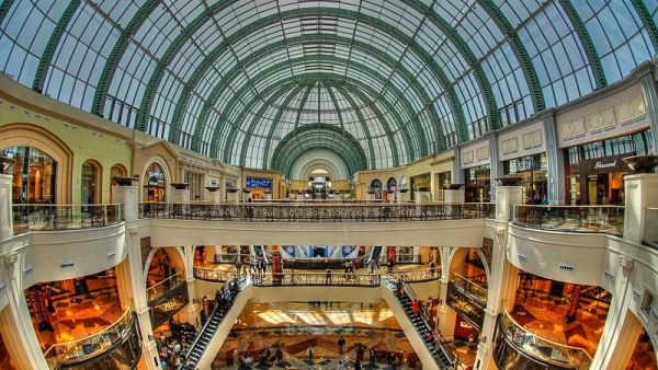 With more stores open and demand weak, average sales per outlet are lower than in 2009. (File photo)