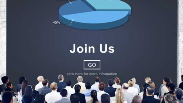 According to the poll, not having salary benchmarking tools is the number one challenge faced by recruiters.(Shutterstock)