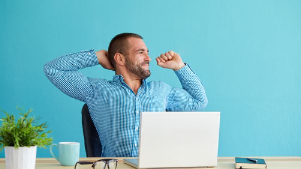 Busy schedules are the biggest challenge standing between 30 percent of the professionals and a healthier lifestyle. (File photo) 