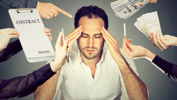 Fairly assess the workload and objectives you have set for your employees, no matter what their level of seniority. (Shutterstock)

