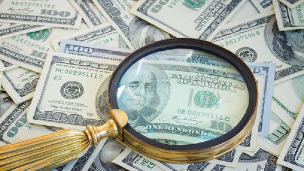 As of 2015, there is more than $147 million worth of fake US dollar bills circulating around the world. (File photo)