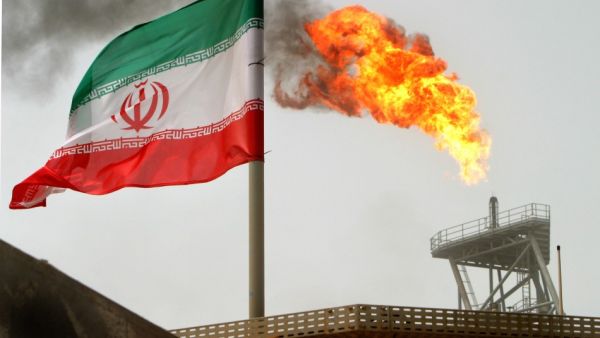 The minister said he expects Iran’s crude oil exports to hit 2 million bpd this month. (Iran Daily)
