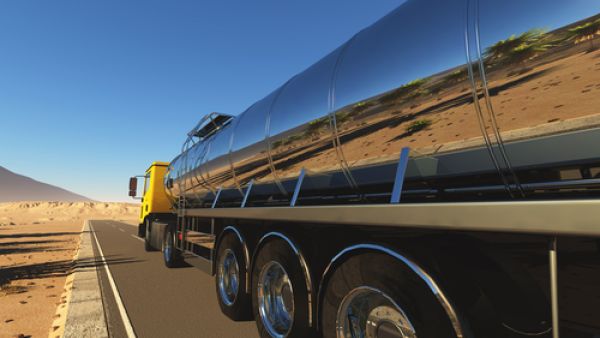 Egypt announced additional tenders for 665,000 tonnes of gasoil and 132,000 tonnes of gasoline for November arrival, levels that could suggest a protracted delay of Aramco products. (Shutterstock)