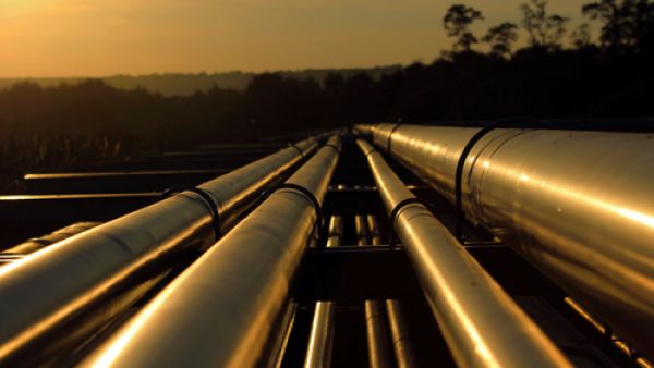Jordan used to receive around 10,000 barrels per day of crude oil from Iraq before Daesh militants controlled several parts in western Iraq, causing a complete halt to shipments. (Shutterstock)