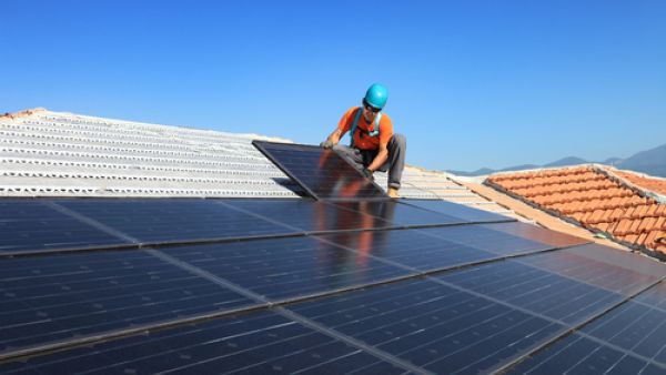 GCC countries set no specific emission reduction targets at COP21 but promised to develop their renewable energy sectors. (Shutterstock)