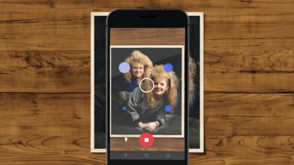 The goal of PhotoSnap is to persuade people to digitize their old photos before they lose them. (iTechpost.com)