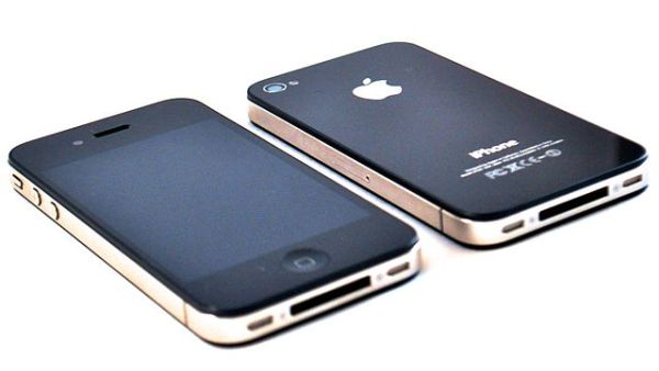 Old but gold: the iPhone 4. (Wikimedia Commons)
