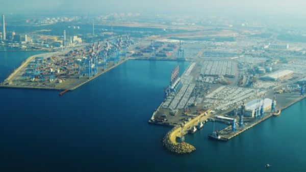 Ships carrying humanitarian aid for the Gaza Strip already unload their cargo at Ashdod Port. (Wikipedia)