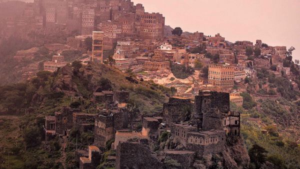 War-torn Yemen has plenty of fog, which is proving to be an asset in reclaiming much-needed water. (Flickr/Rod Waddington)