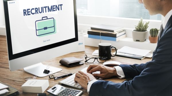 When creating a job post, employers can use mandatory screening questionnaire to filter out the candidates who are unqualified and keep those who fit their criteria the most. (Shutterstock)