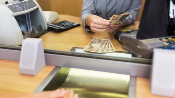 If you're viewing your savings pot as an emergency fund, you're best off going for an account with no minimum balance requirements. (Shutterstock)