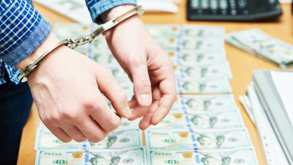 Parliament is currently studying a law for the creation of a national committee for fighting corruption, as well as a law for the protection of those who report corrupt activities.  (Shutterstock)