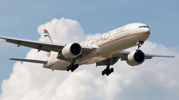 Lufthansa and Etihad last month signed a flight code-sharing deal after Lufthansa agreed to lease 38 crewed planes from airberlin, which is part-owned by Etihad. (Wikimedia Commons)