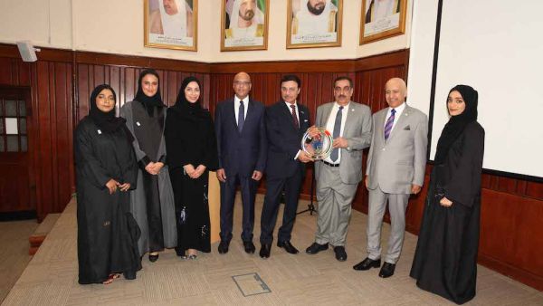 استكملت الدفعة الثانية من موظفات مجموعة ’اينوك‘ برنامج التدريب الأكاديمي الشتوي في ’كلية آل مكتوم للتعليم العالي‘. استكملت الدفعة الثانية من موظفات مجموعة ’اينوك‘ برنامج التدريب الأكاديمي الشتوي في ’كلية آل مكتوم للتعليم العالي‘.