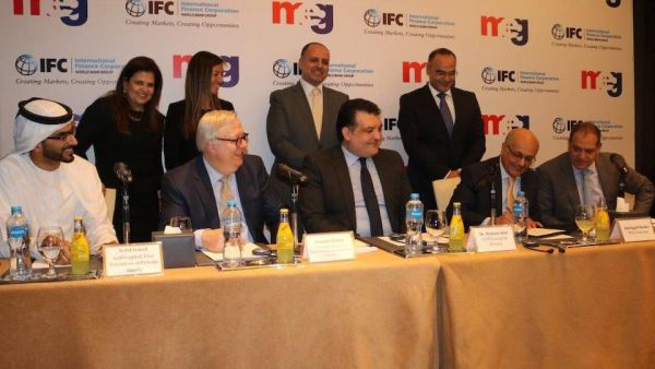 IFC Signs US$ 100 Million Investment with Middle East Glass
