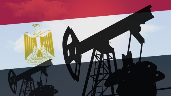 Egypt's oil trade balance achieved for the first time in four years a surplus of $150.8 million. (Shutterstock)