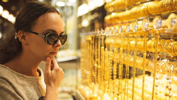 The dip in price is an opportunity for the customers to buy gold and jewelry on lower rates. (Shutterstock)