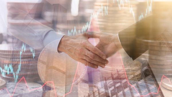 Is Consolidation the Key for GCC Banks to Stay Competitive? (Shutterstock)