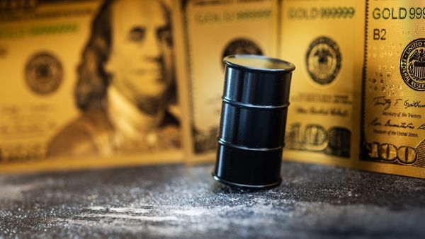 Oil Prices Slips Due to Economic Slowdown. (Shutterstock)