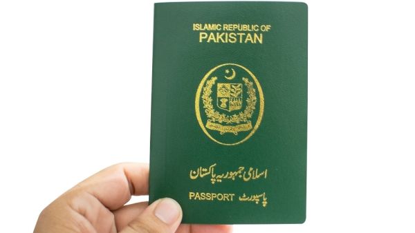 Bahrain Offers 'Relaxed Visa Restrictions' to Pakistanis. (Shutterstock)