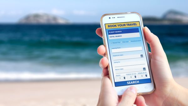 The report also indicates that Sunday is the cheapest day for travel, whereas prices increase on Thursday. (Shutterstock)