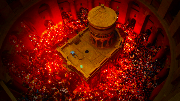 Inside the Church of the Holy Sepulchre (Rami Khoury/Al Bawaba)