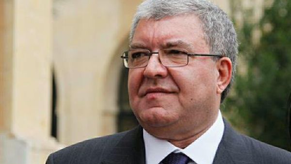 Interior Minister Nouhad Machnouk (Twitter)
