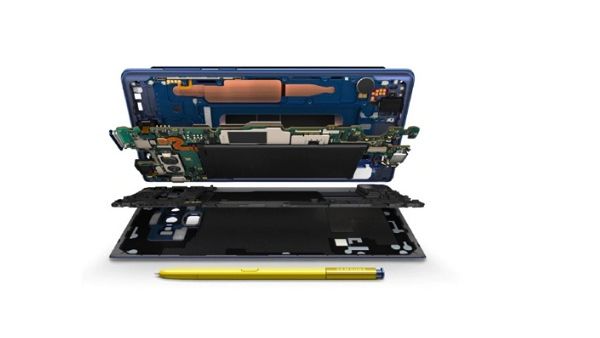 The Galaxy Note9 introduces exciting enhancements to its great collection of high-performance Galaxy features that have, over the last few years, redefined the mobile experience 