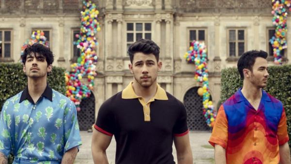Jonas Brothers (Twitter)