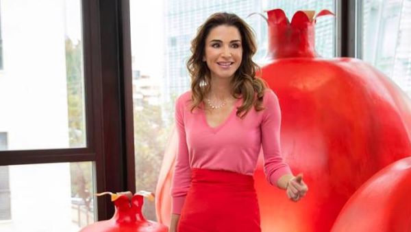 Queen Rania visits the Jordan River Foundation (Twitter)