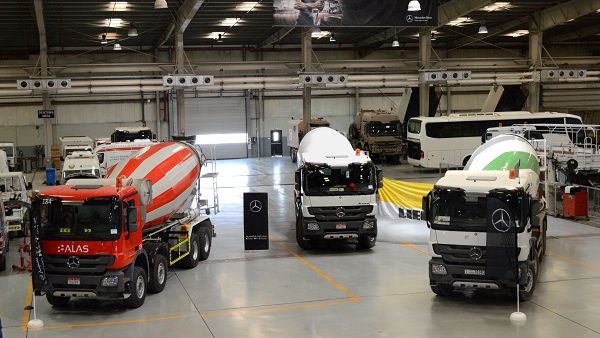 Partnership between EMC and Liebherr will yield a total sale of 200 units within the year of 2017 Partnership between EMC and Liebherr will yield a total sale of 200 units within the year of 2017