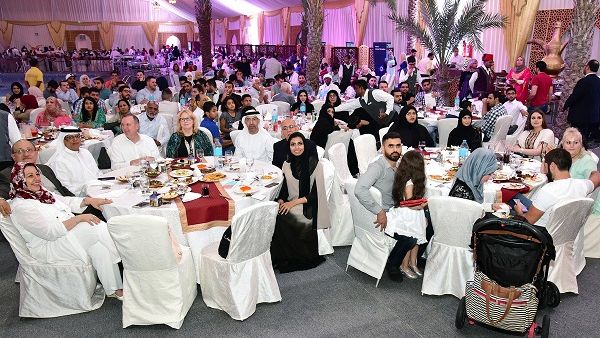 من الجدير بالذكر أن تبرعات خريجي جامعة أبوظبي للحملة والتي وصلت إلى 40 ألف درهم تمت خلال فعاليتي "ملتقى عودة الخريجين 2017" وحفل إفطار الخريجين. 